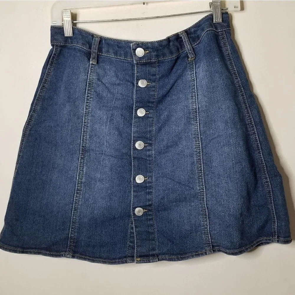 Mossimo Supply co denim skirt button up closure